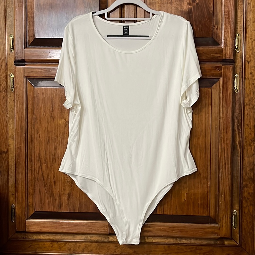 NWOT Cream/White Short Sleeve Bodysuit with Button Closure